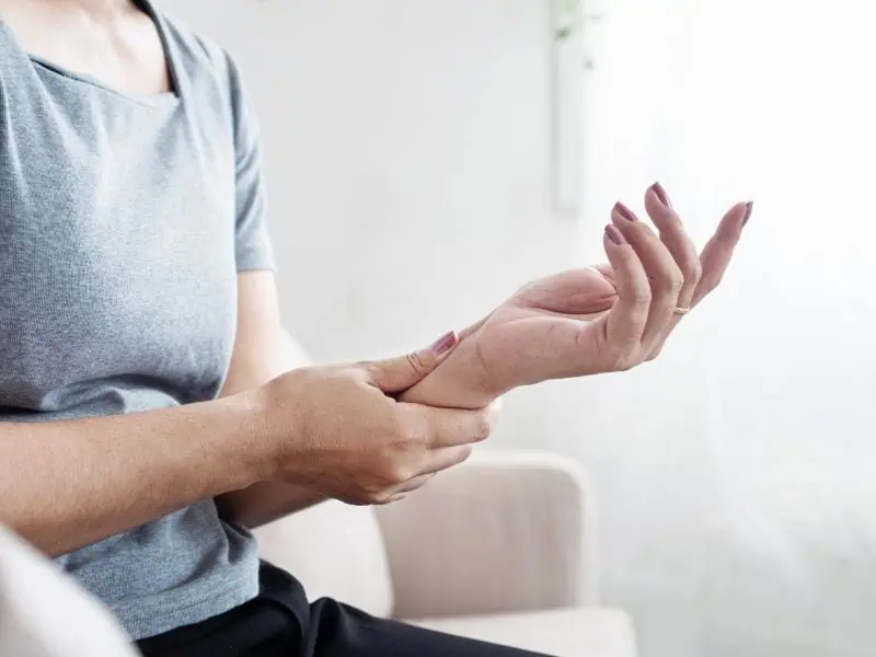 Konkrete Verweisungsklausel BU Fallstudie 1 Zahnärztin Handgelenk